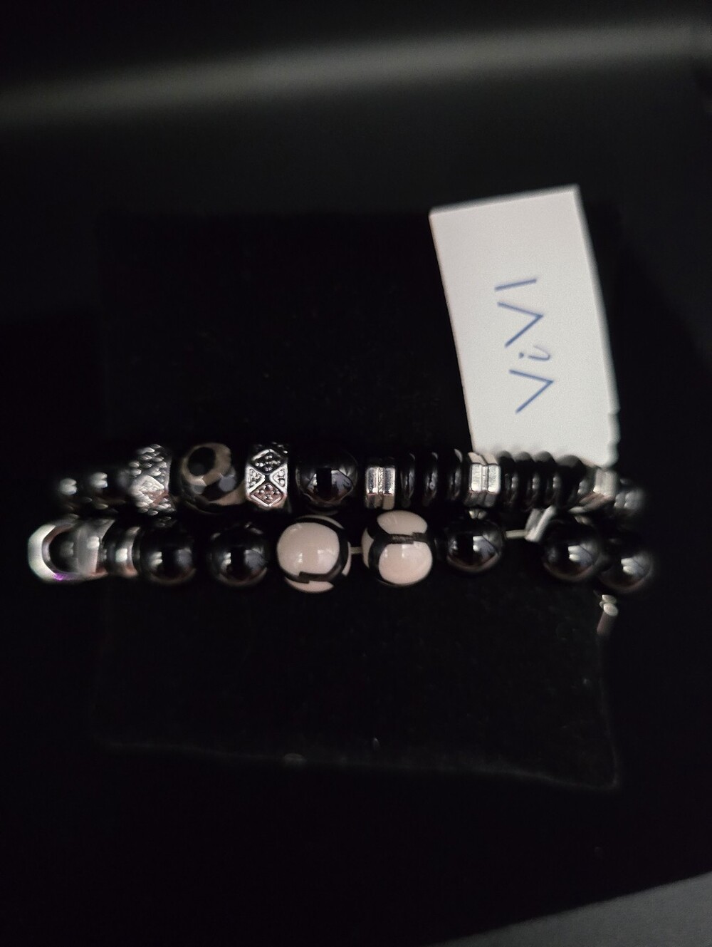 ViVI Black and Cream Glass Beaded Stretch Bracelet Set